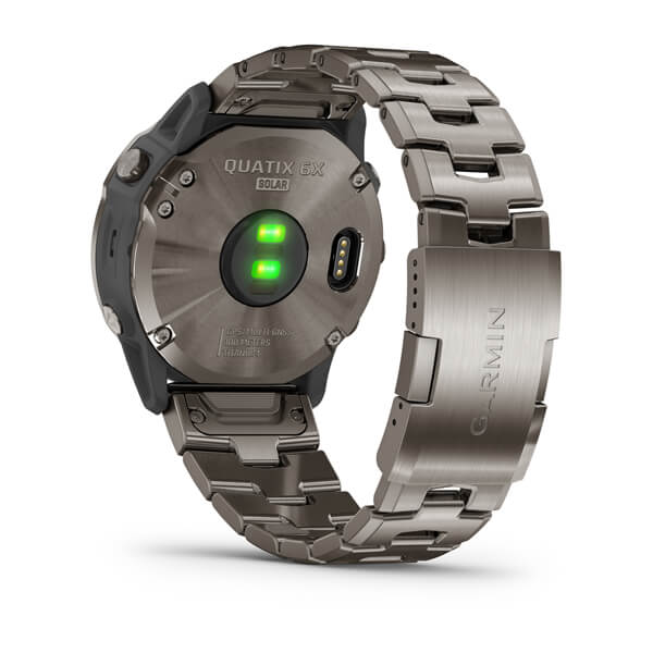 quatix® 010-02157-30 6X Solar Titanium with Titanium Band